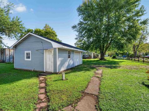4580 W E Drive Albion IN 46701