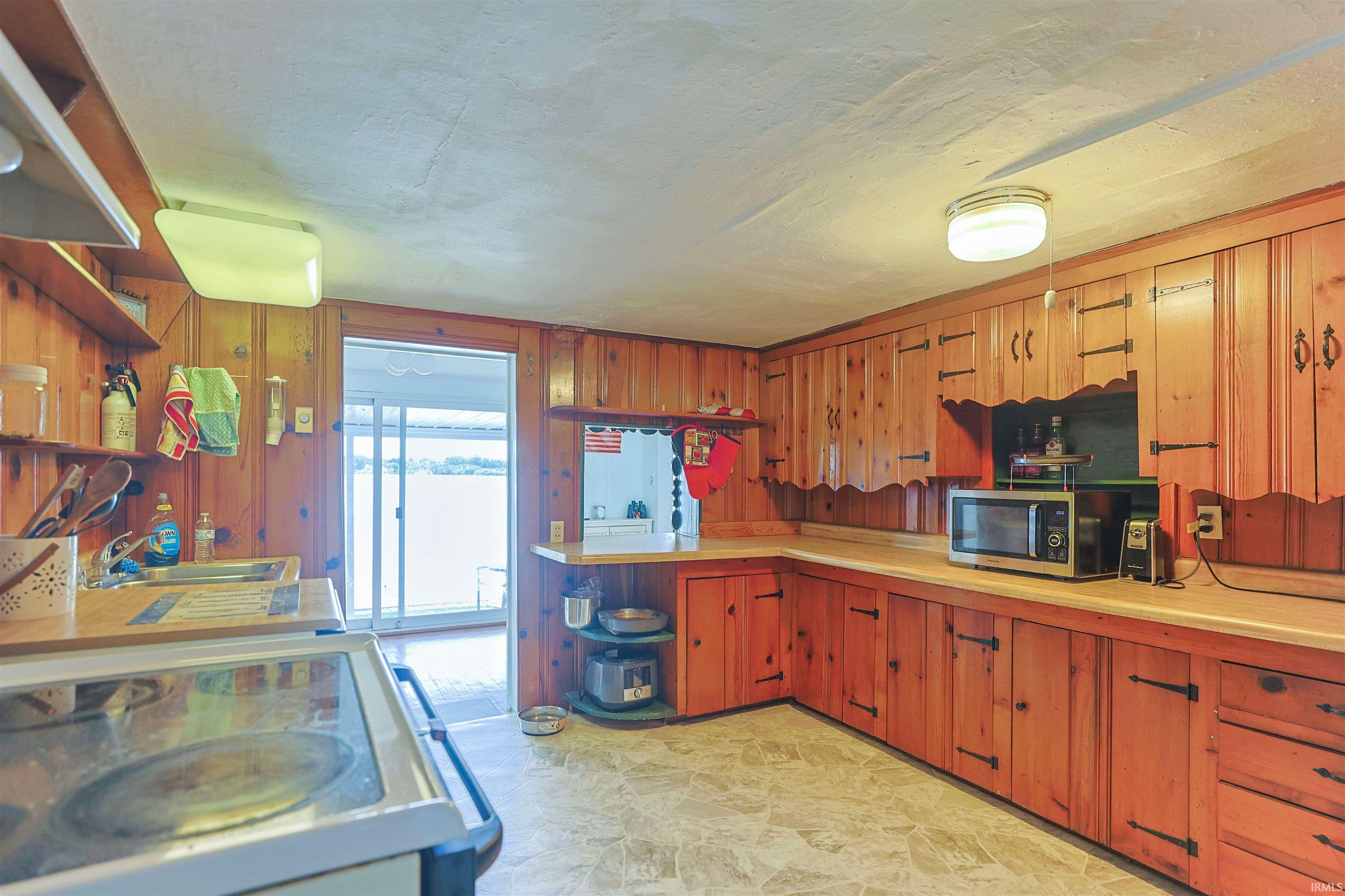 10624 Jefferson Road Osceola IN 46561
