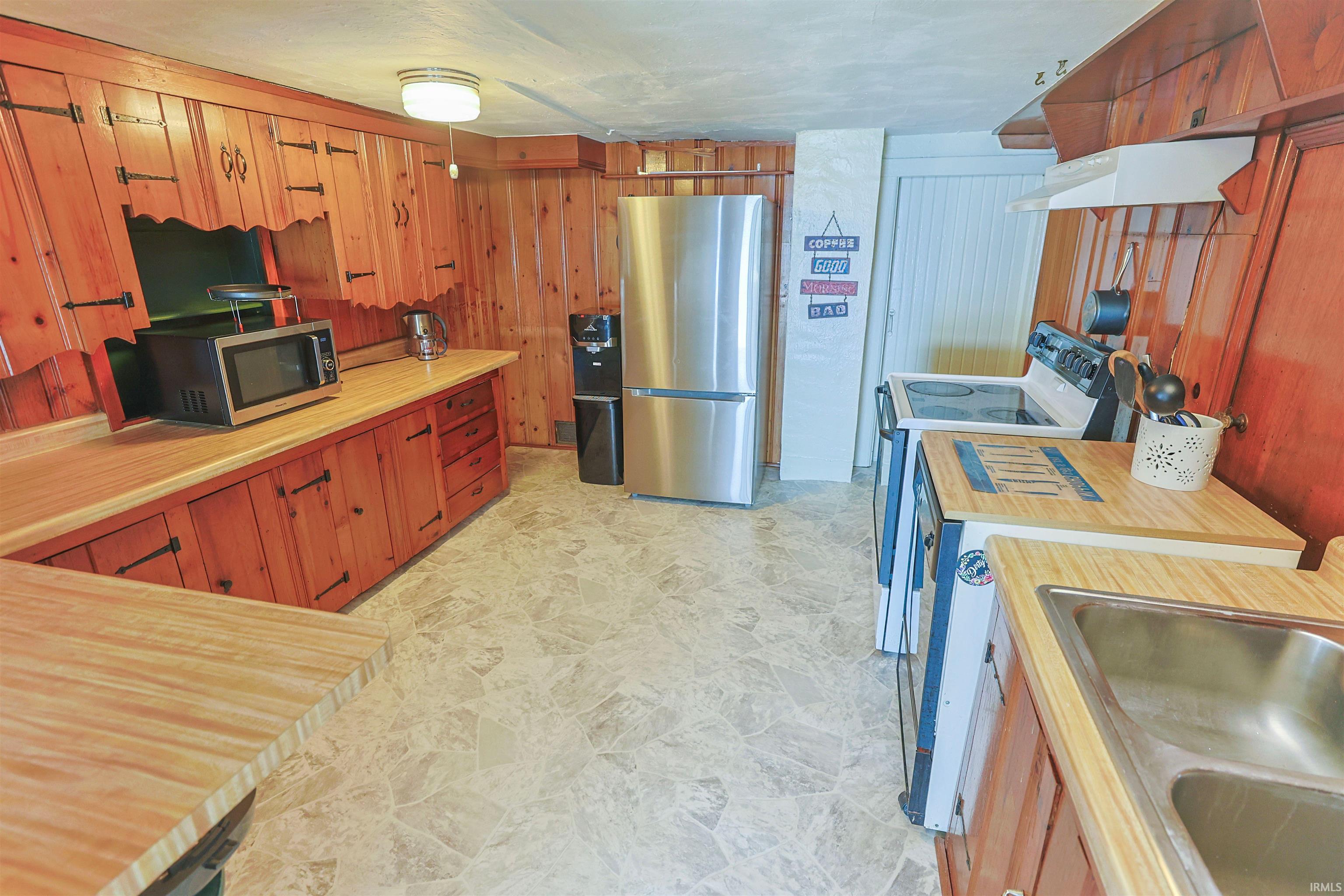 10624 Jefferson Road Osceola IN 46561