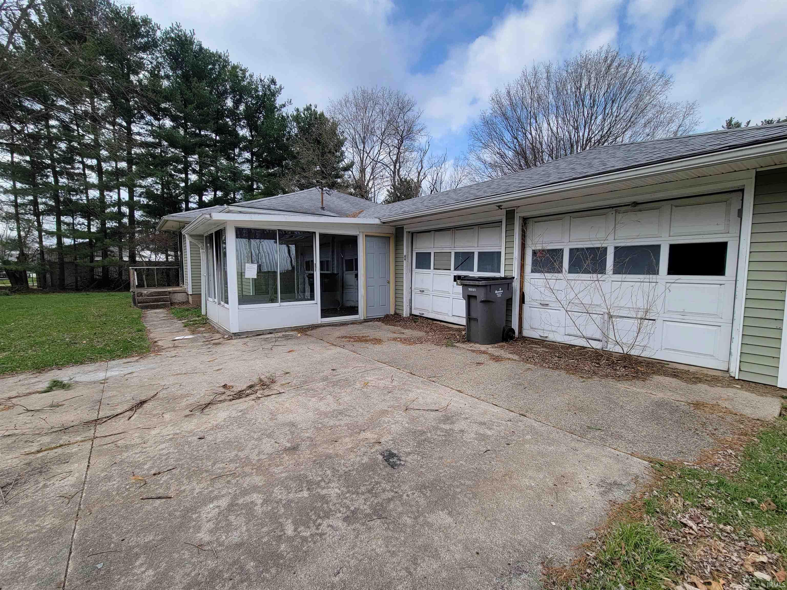24713 Penwell Avenue Elkhart IN 46516