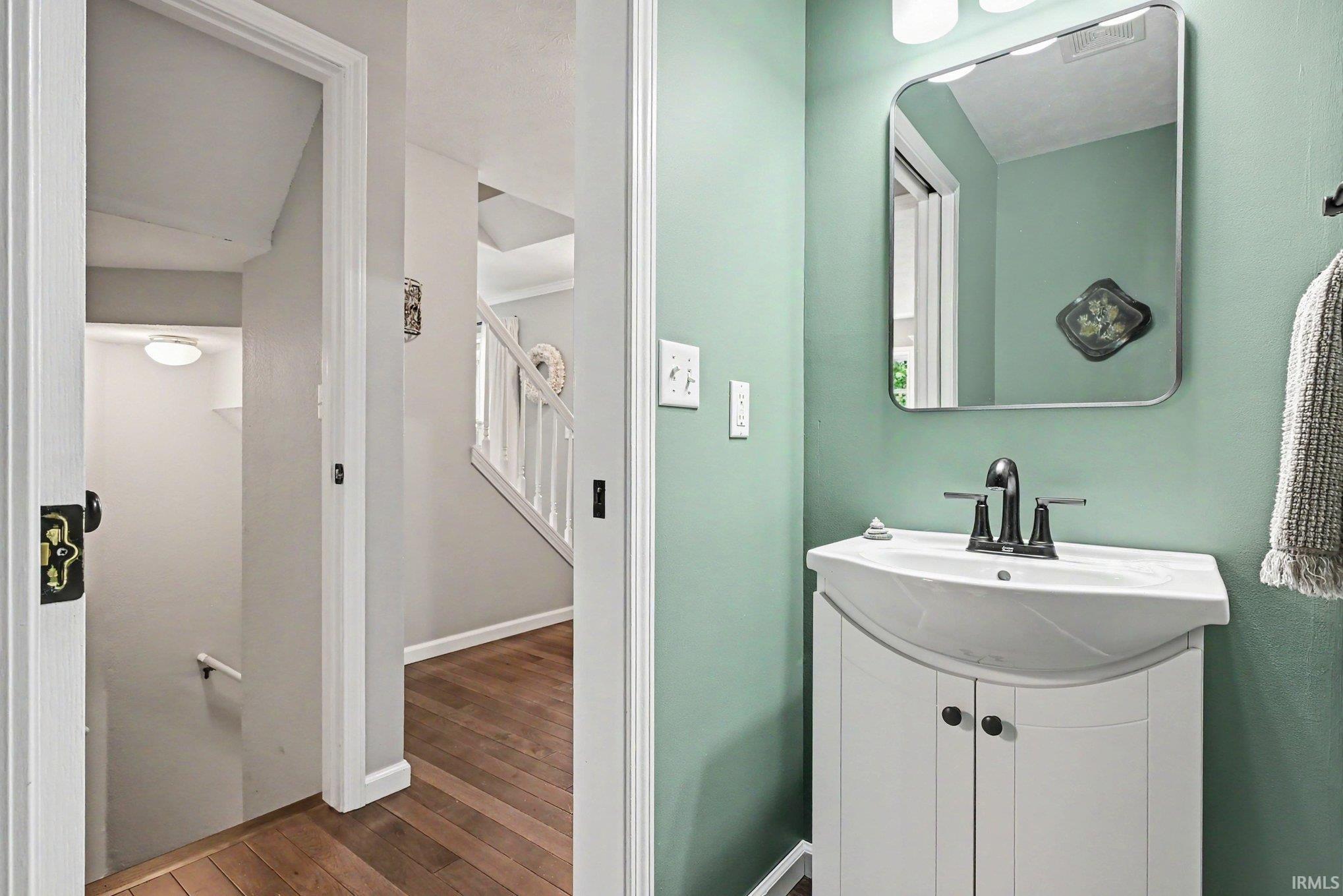 51141 Sussex Point Drive Granger IN 46530