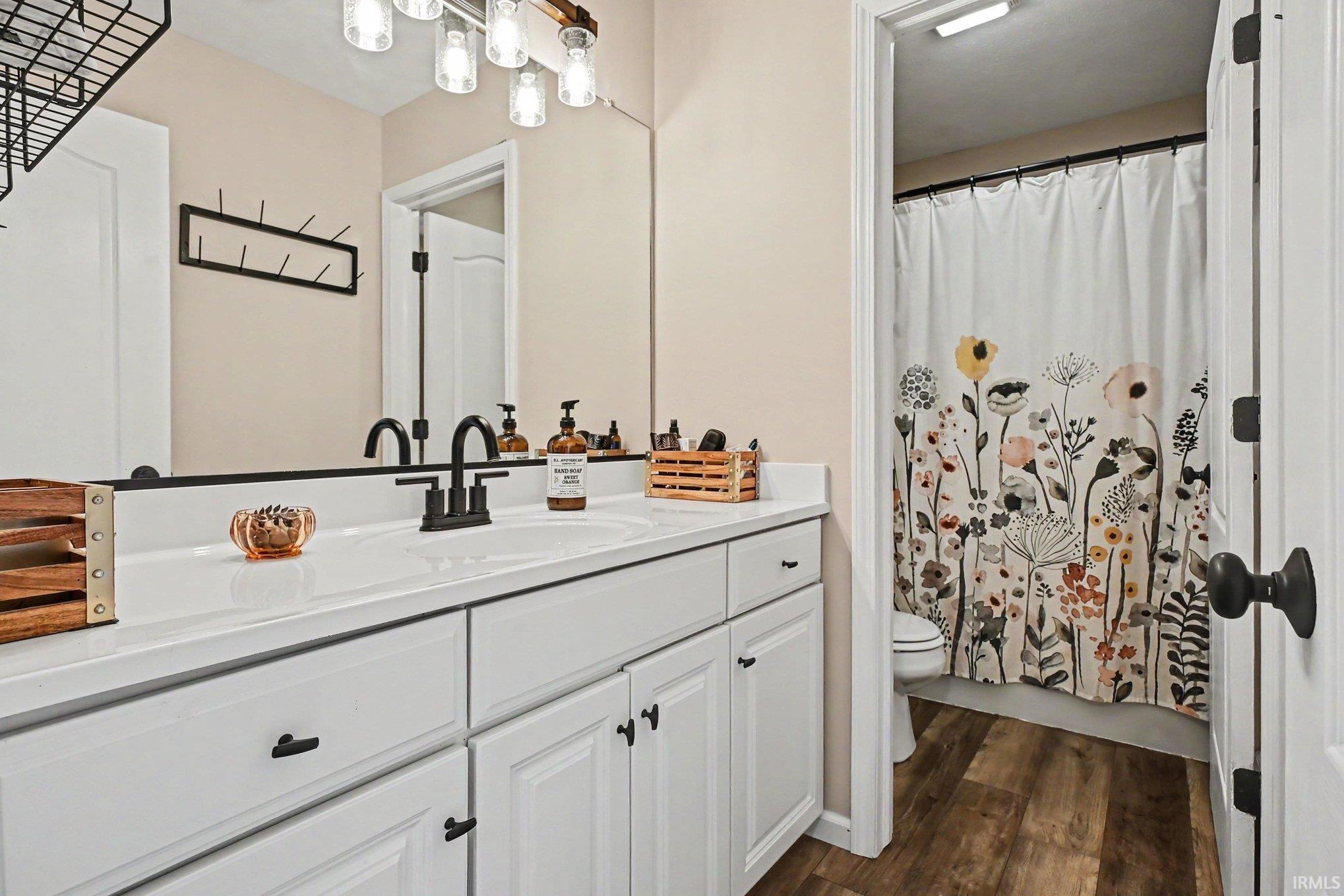 51141 Sussex Point Drive Granger IN 46530