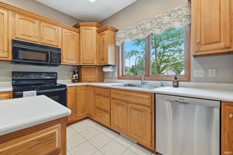 9304 Muldoon Road Fort Wayne IN 46819