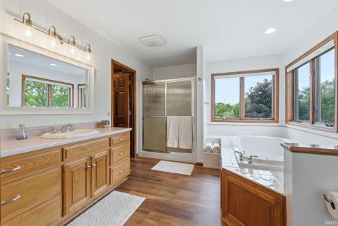 9304 Muldoon Road Fort Wayne IN 46819