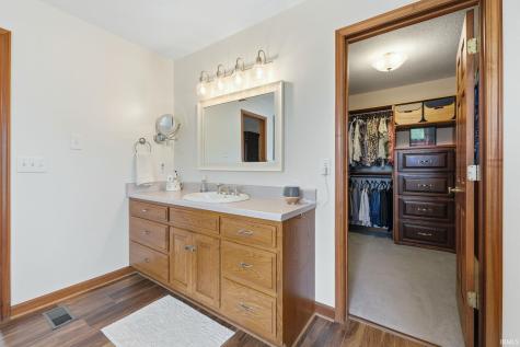 9304 Muldoon Road Fort Wayne IN 46819