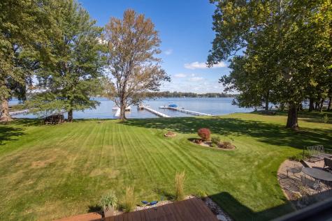 3923 Lake Shore Drive Bremen IN 46506