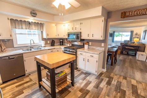 3923 Lake Shore Drive Bremen IN 46506