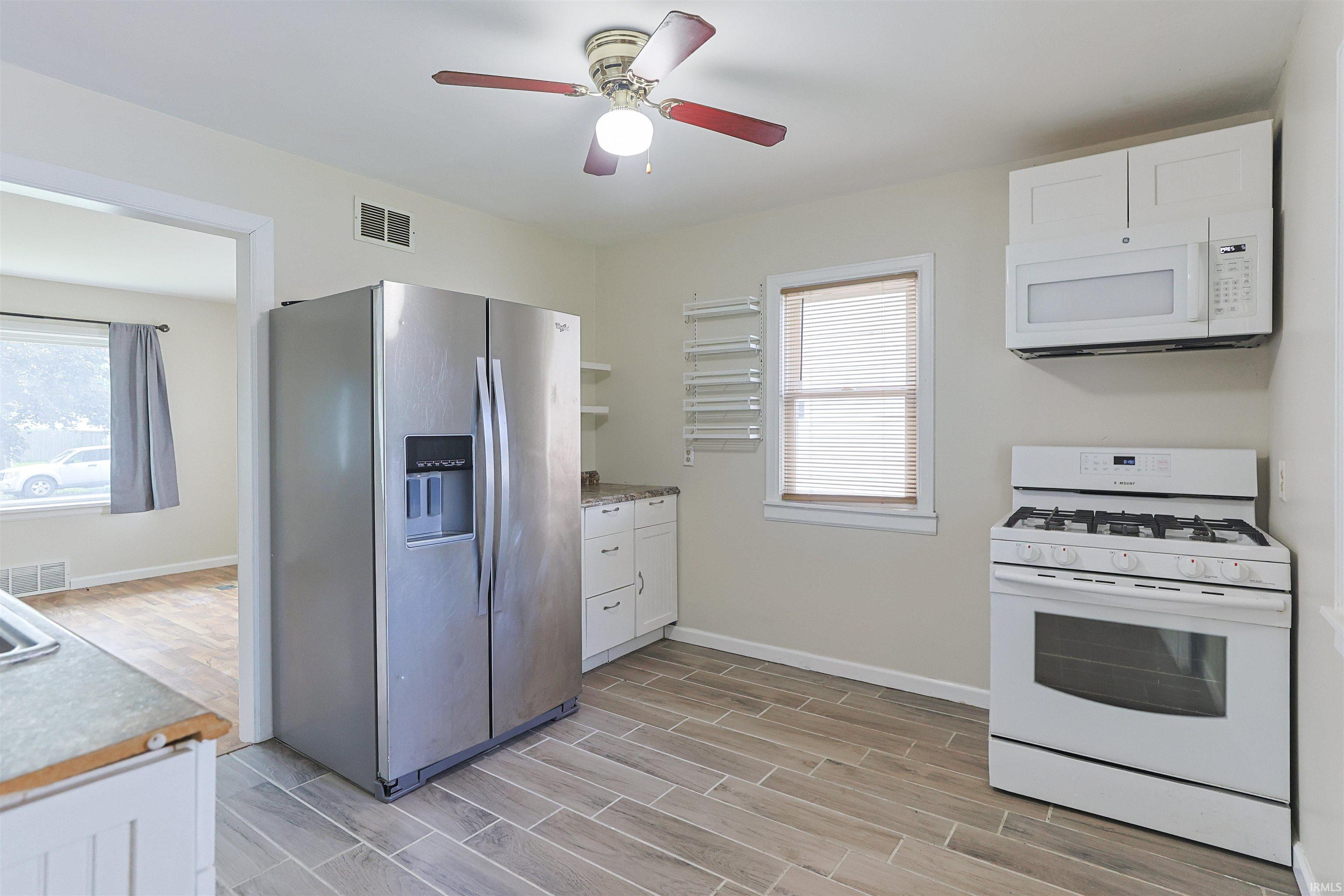 1421 Illinois Street South Bend IN 46628