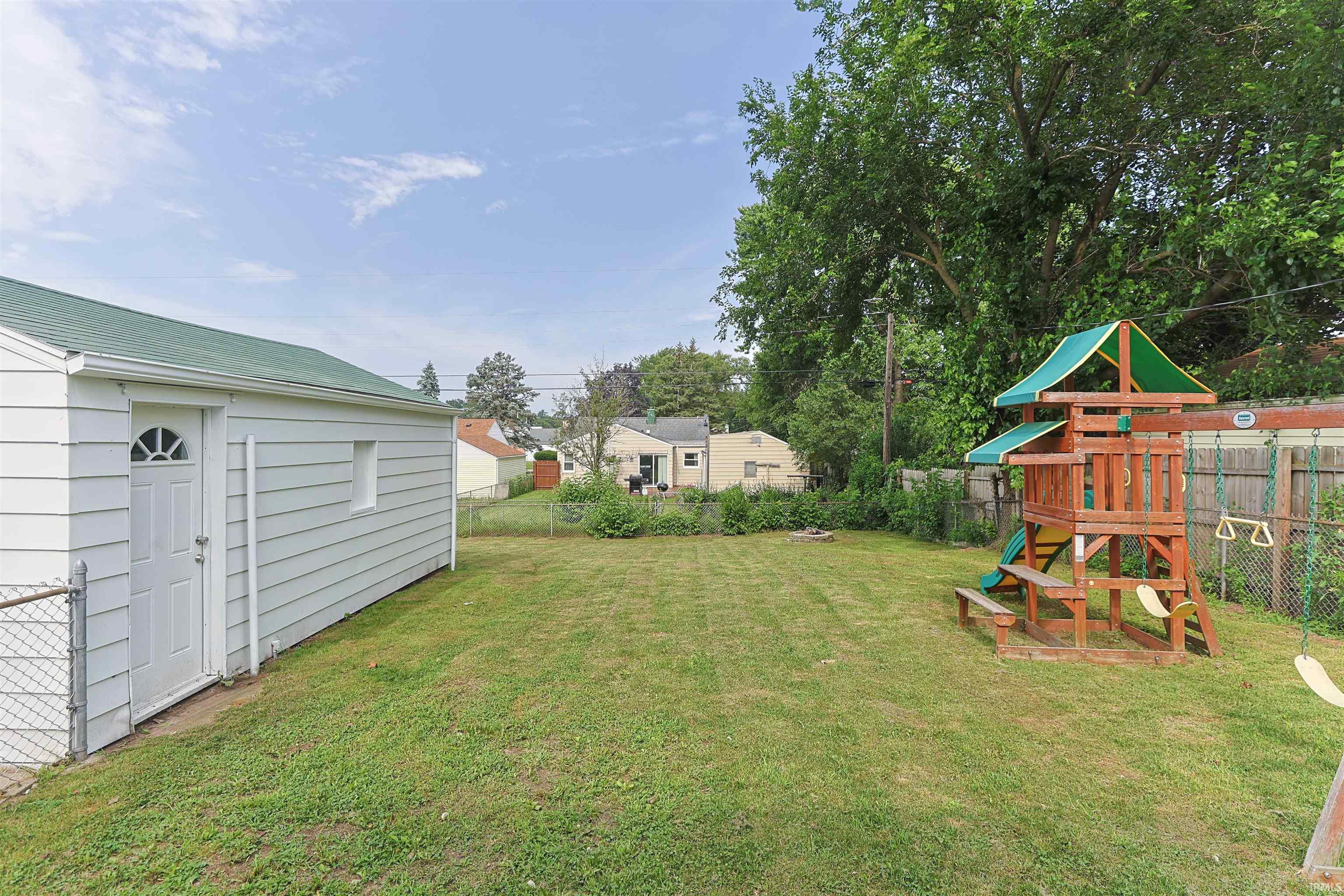 1421 Illinois Street South Bend IN 46628