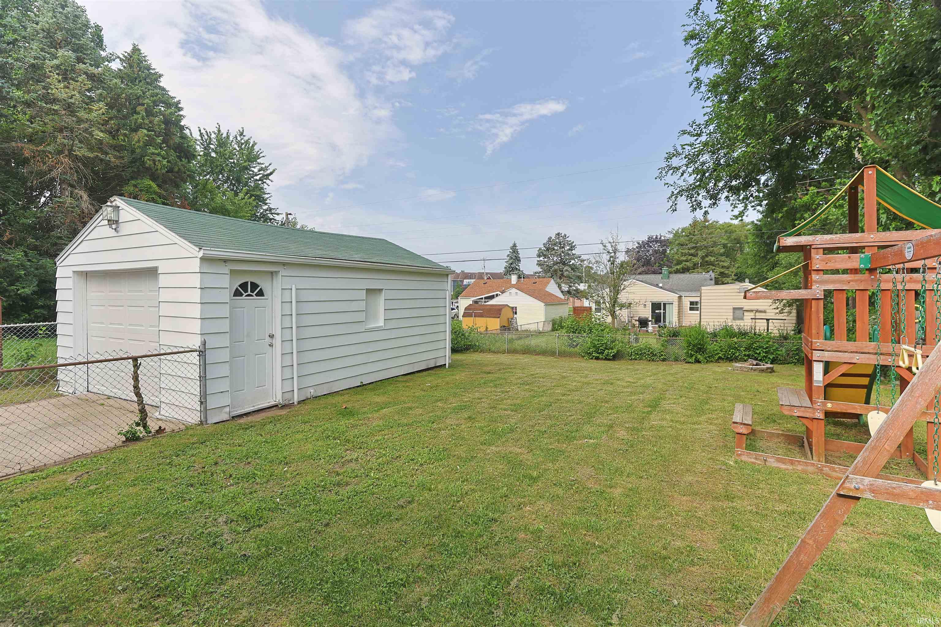 1421 Illinois Street South Bend IN 46628