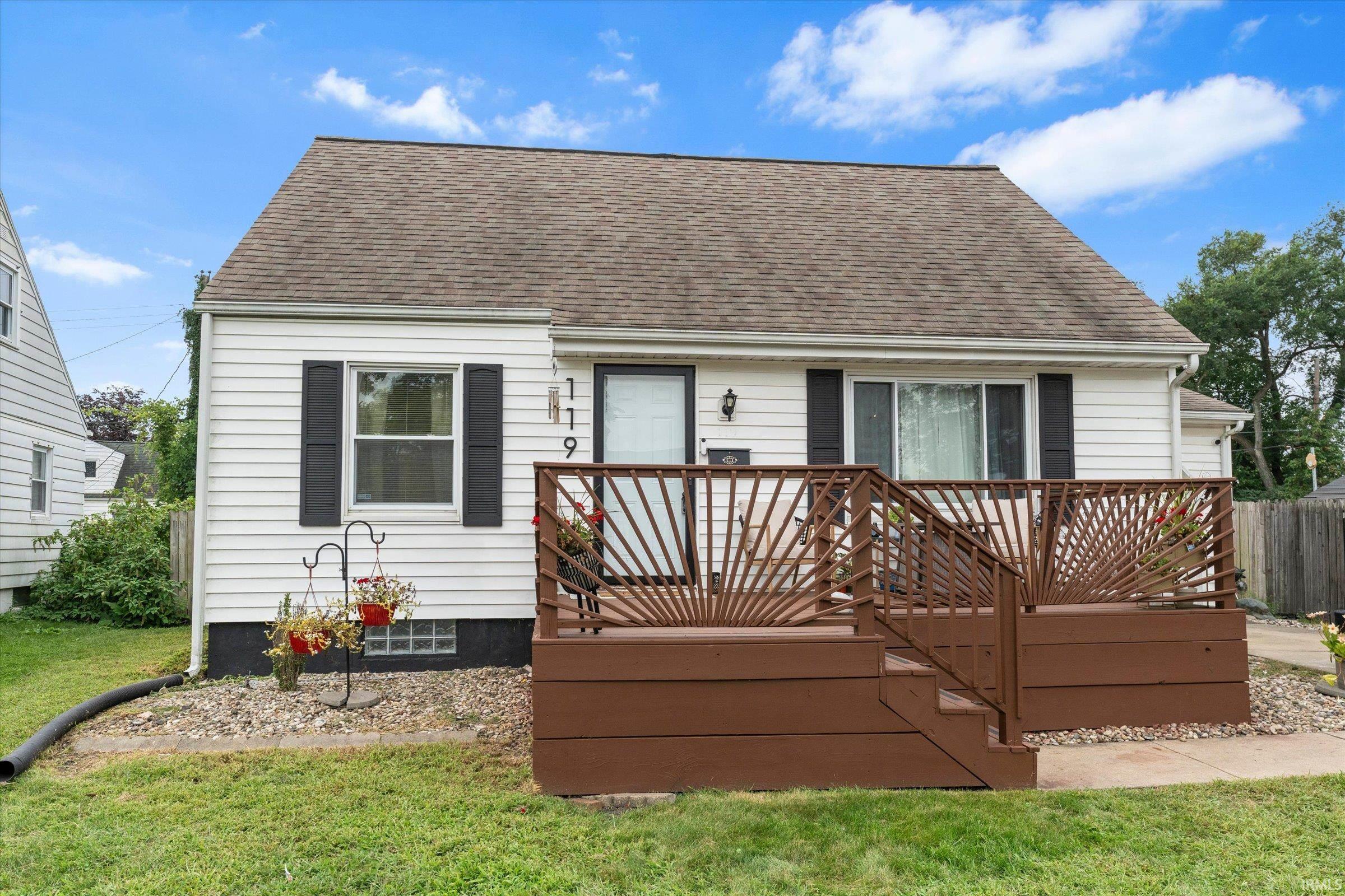 119 S Gladstone Street South Bend IN 46619