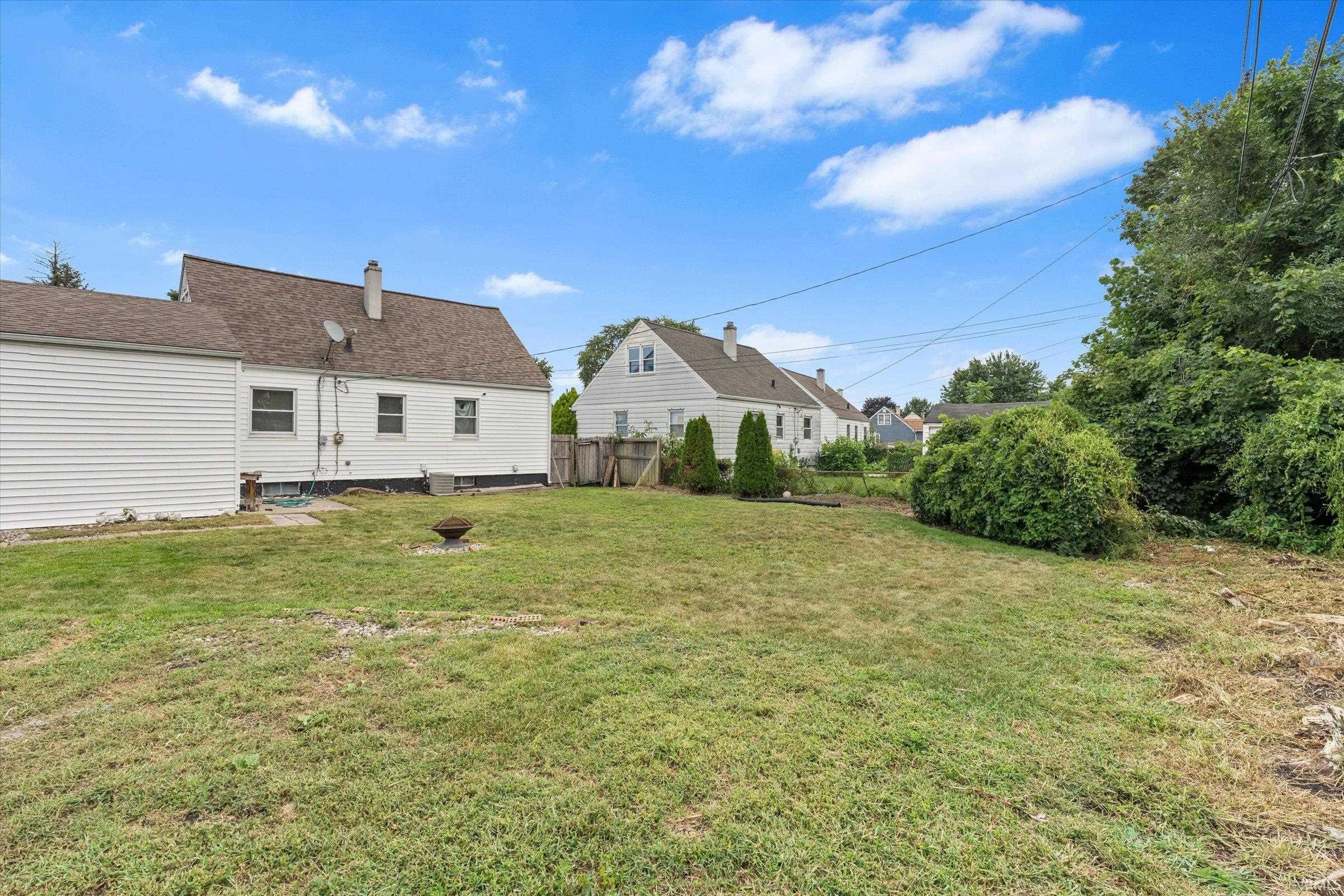 119 S Gladstone Street South Bend IN 46619