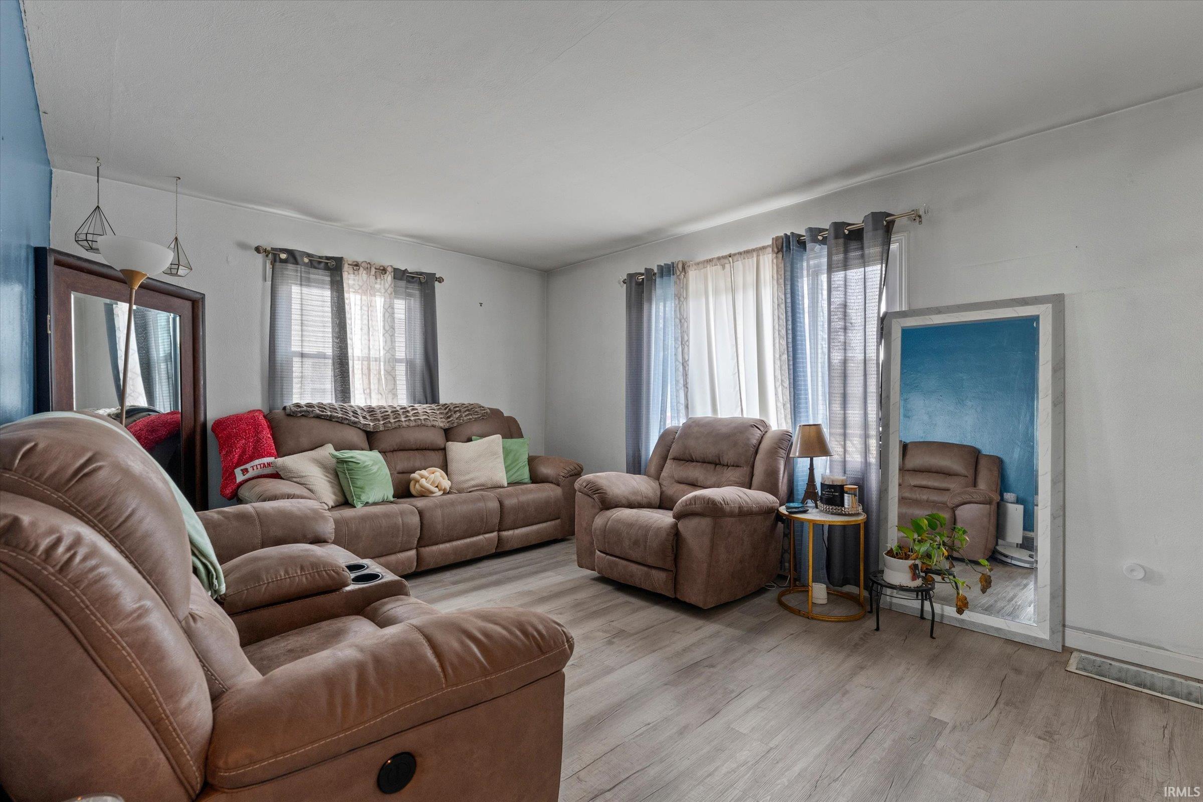 119 S Gladstone Street South Bend IN 46619