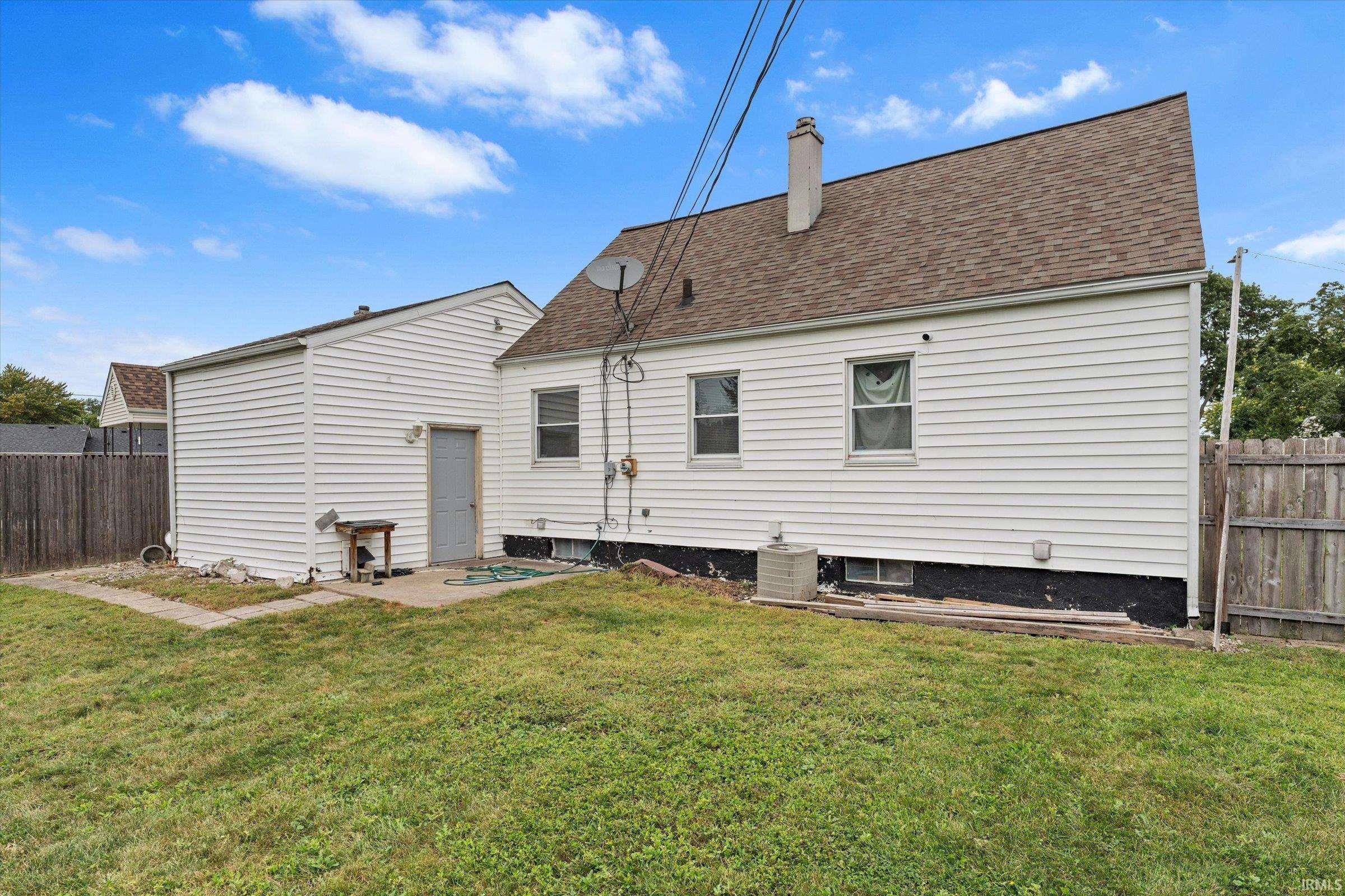 119 S Gladstone Street South Bend IN 46619