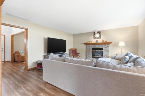 11317 Saint Ives Drive Fort Wayne IN 46818