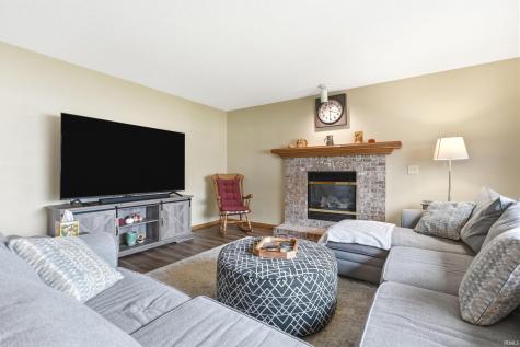11317 Saint Ives Drive Fort Wayne IN 46818