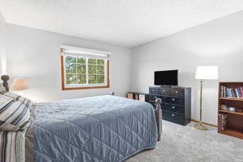 11317 Saint Ives Drive Fort Wayne IN 46818