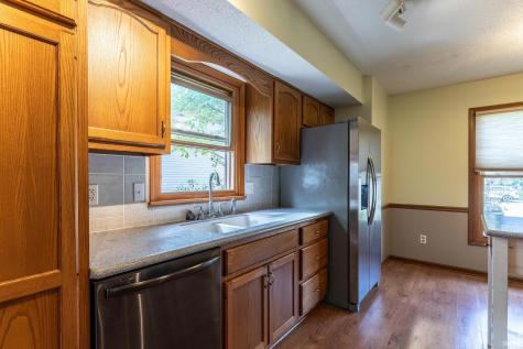 8915 Sunburst Lane Fort Wayne IN 46804