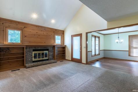 8915 Sunburst Lane Fort Wayne IN 46804