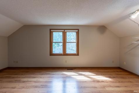 8915 Sunburst Lane Fort Wayne IN 46804