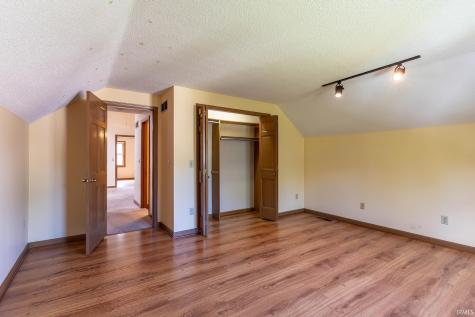 8915 Sunburst Lane Fort Wayne IN 46804