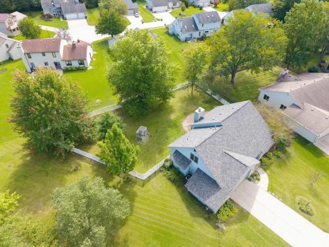 8915 Sunburst Lane Fort Wayne IN 46804
