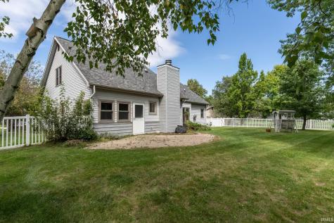 8915 Sunburst Lane Fort Wayne IN 46804