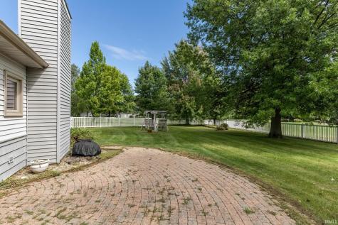 8915 Sunburst Lane Fort Wayne IN 46804