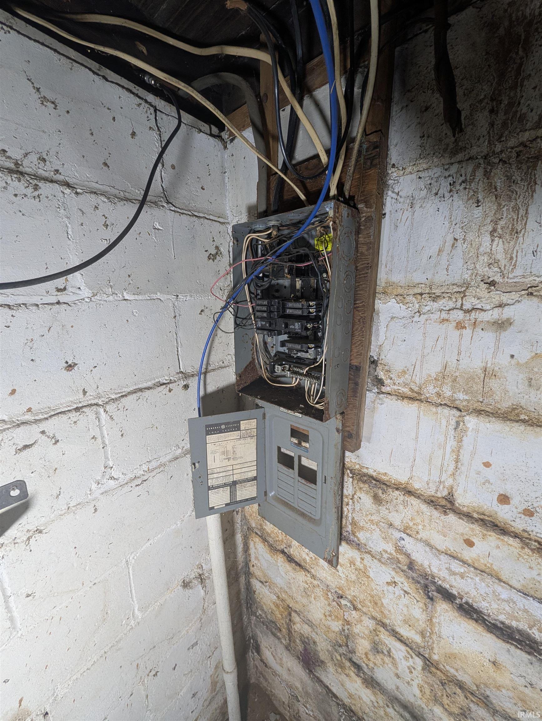 519 W Wolf Avenue Elkhart IN 46516