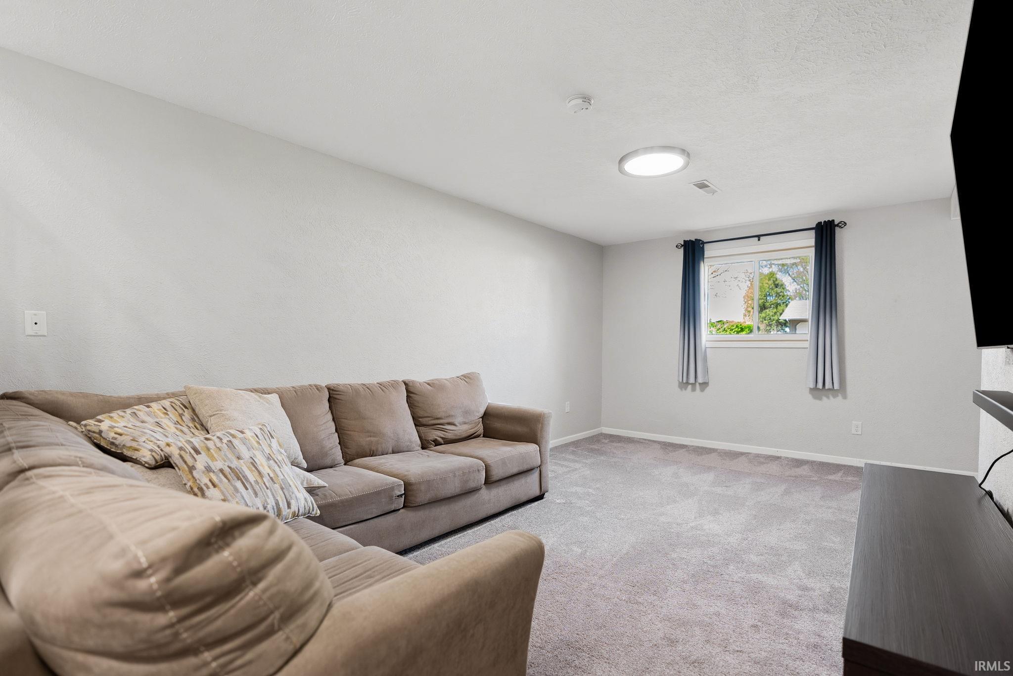 28694 Rex Court Elkhart IN 46514