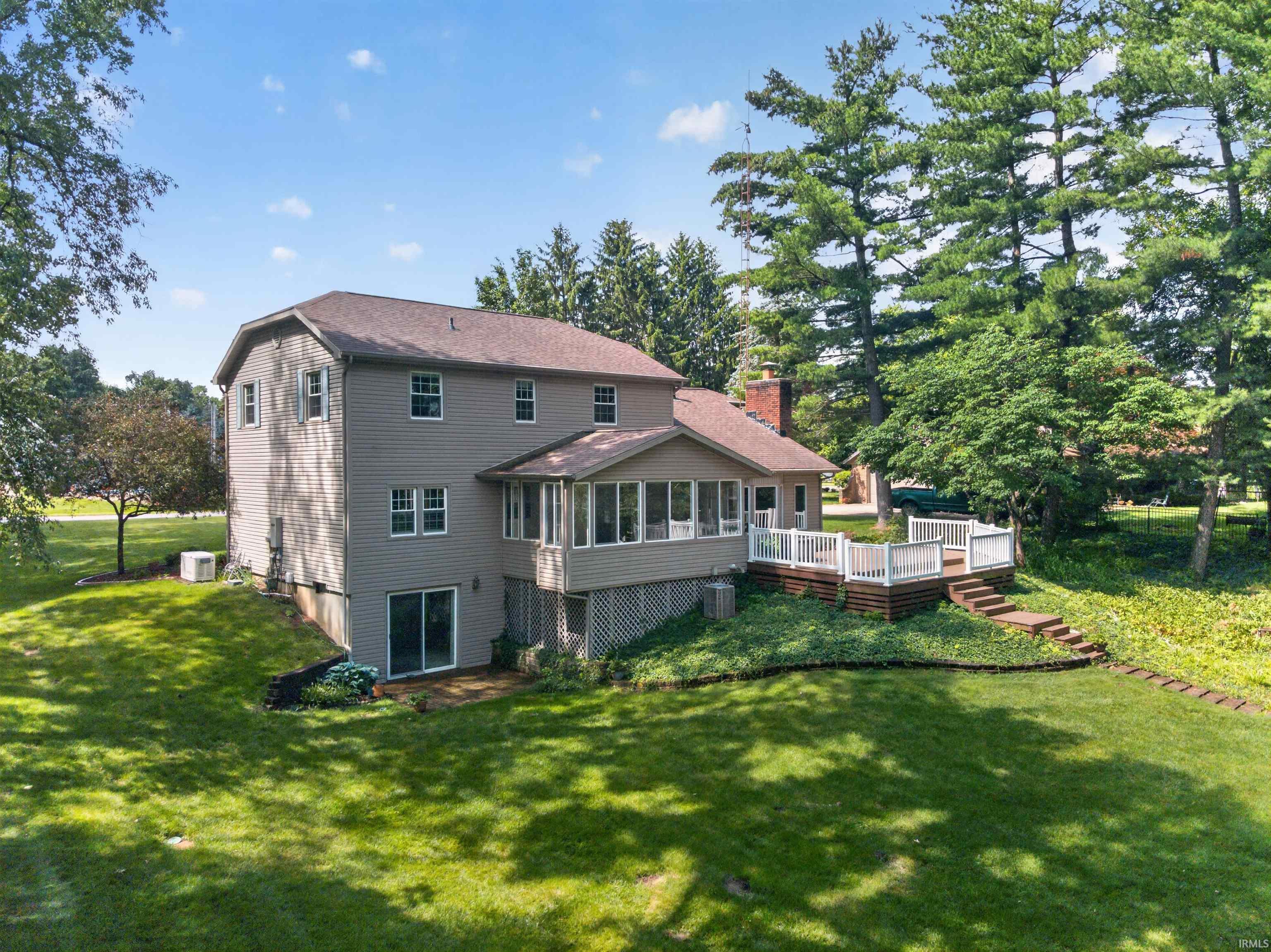 480 E Lynnwood Drive N Warsaw IN 46580