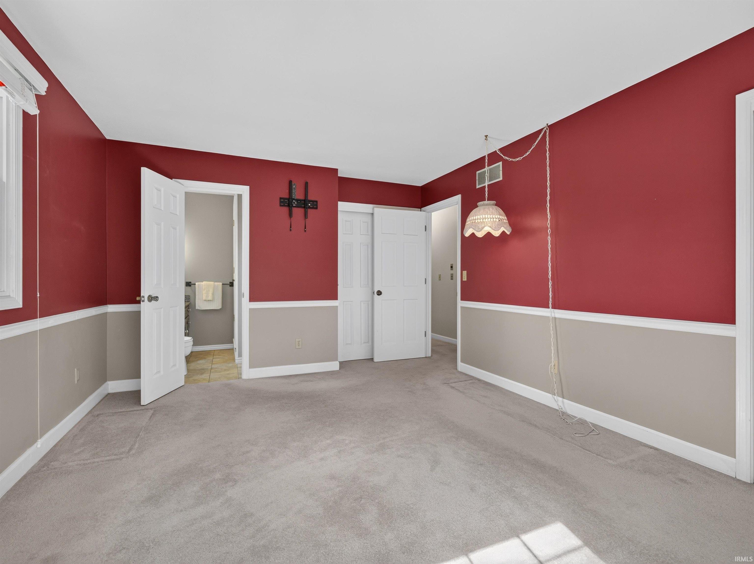 480 E Lynnwood Drive N Warsaw IN 46580