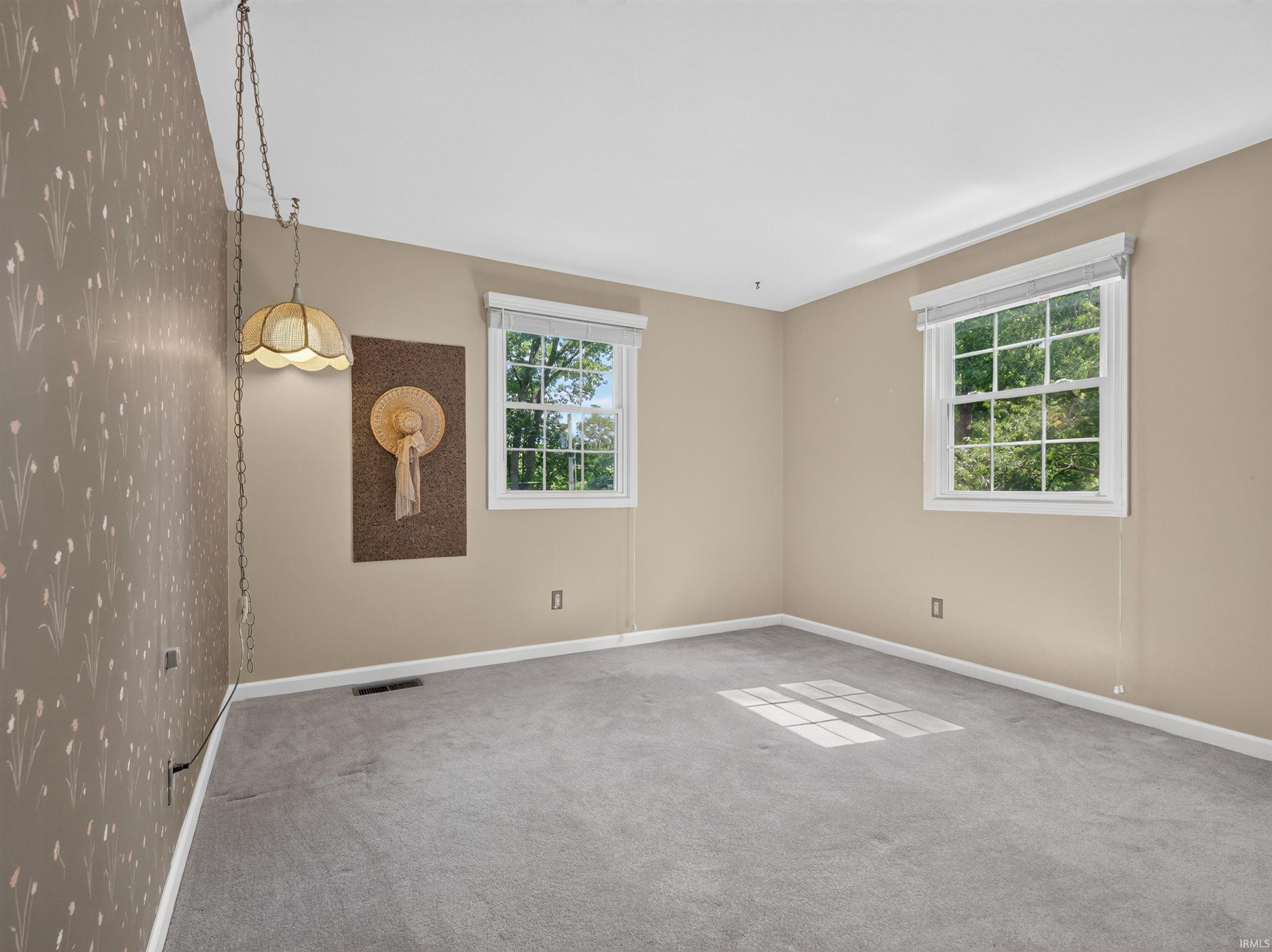 480 E Lynnwood Drive N Warsaw IN 46580