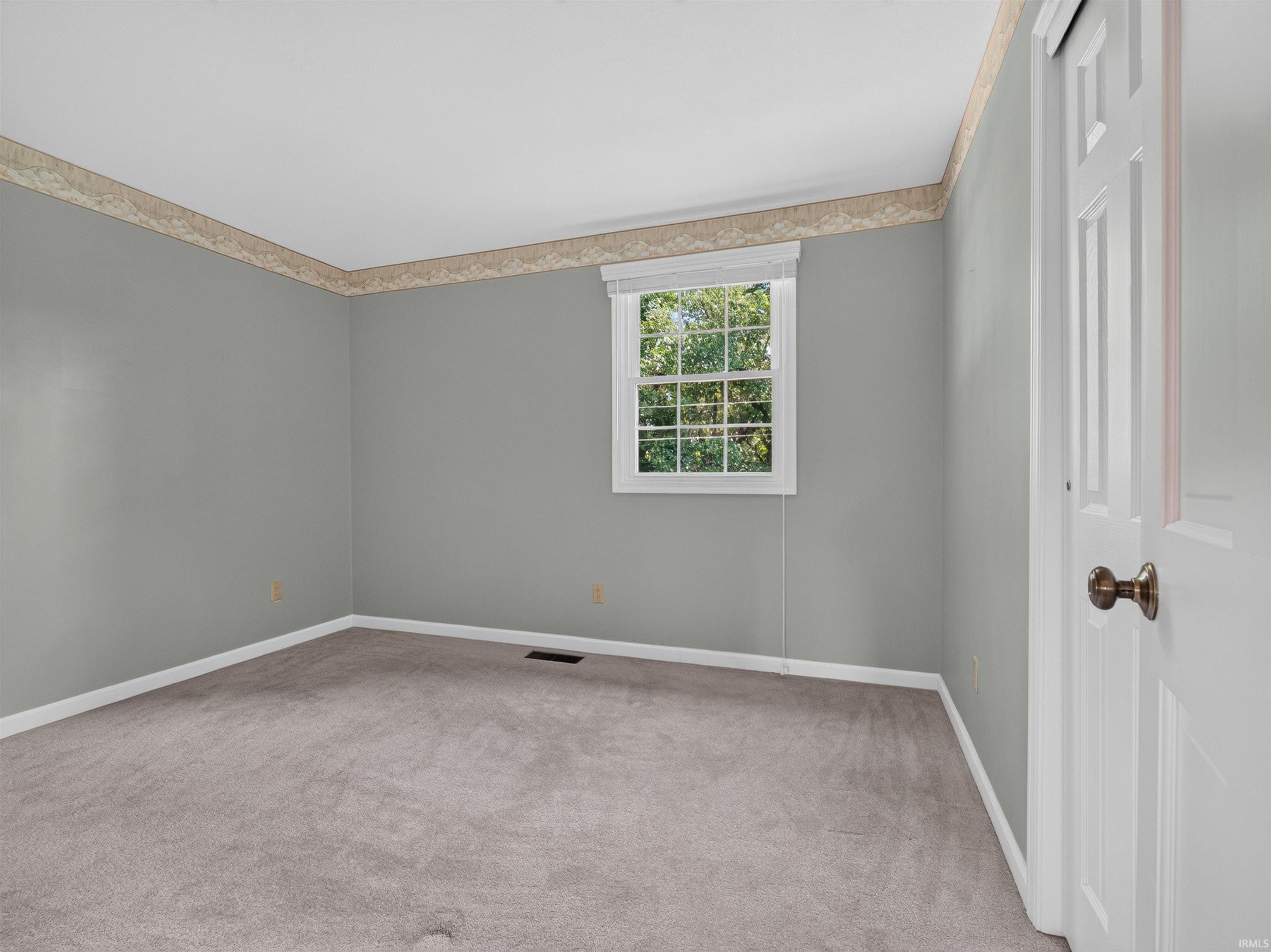 480 E Lynnwood Drive N Warsaw IN 46580