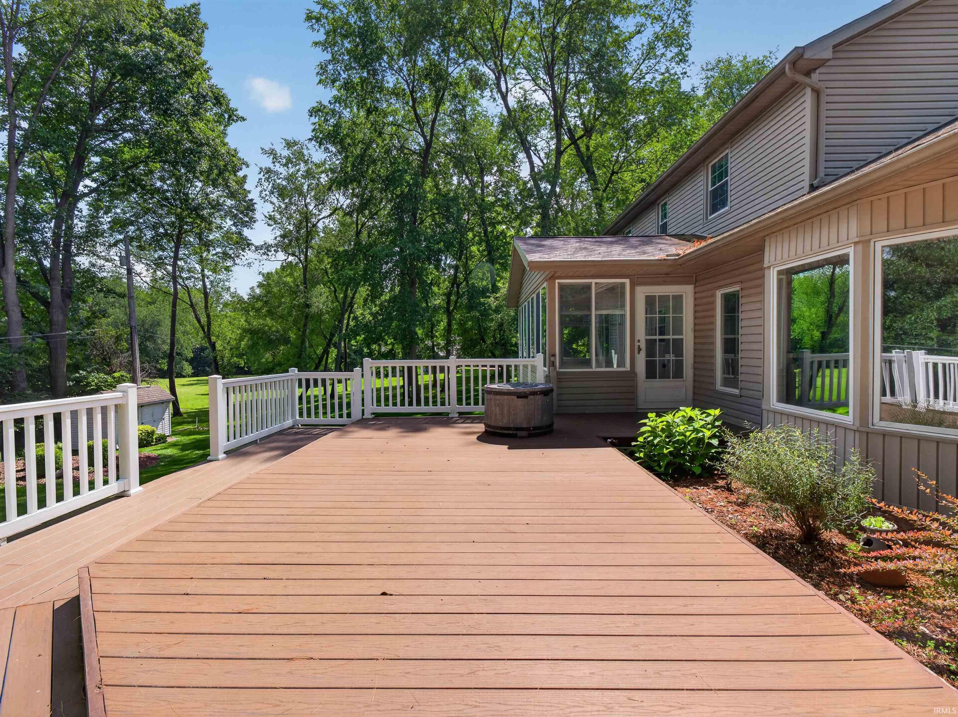 480 E Lynnwood Drive N Warsaw IN 46580