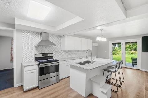 5727 Woodlea Avenue Fort Wayne IN 46835