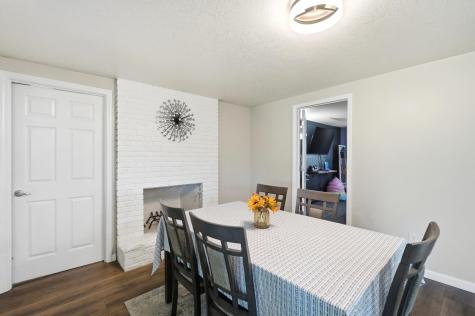5727 Woodlea Avenue Fort Wayne IN 46835