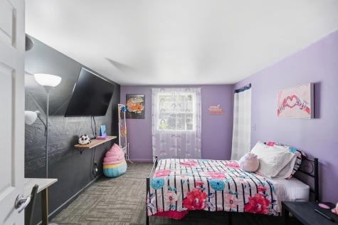 5727 Woodlea Avenue Fort Wayne IN 46835