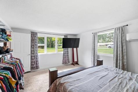 5727 Woodlea Avenue Fort Wayne IN 46835