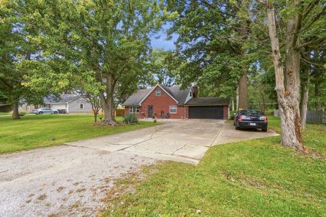 5727 Woodlea Avenue Fort Wayne IN 46835