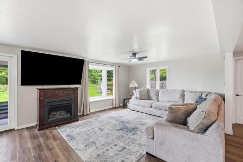 5727 Woodlea Avenue Fort Wayne IN 46835