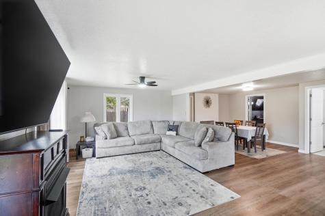 5727 Woodlea Avenue Fort Wayne IN 46835