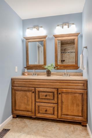 2822 Beaumont Drive Evansville IN 47725