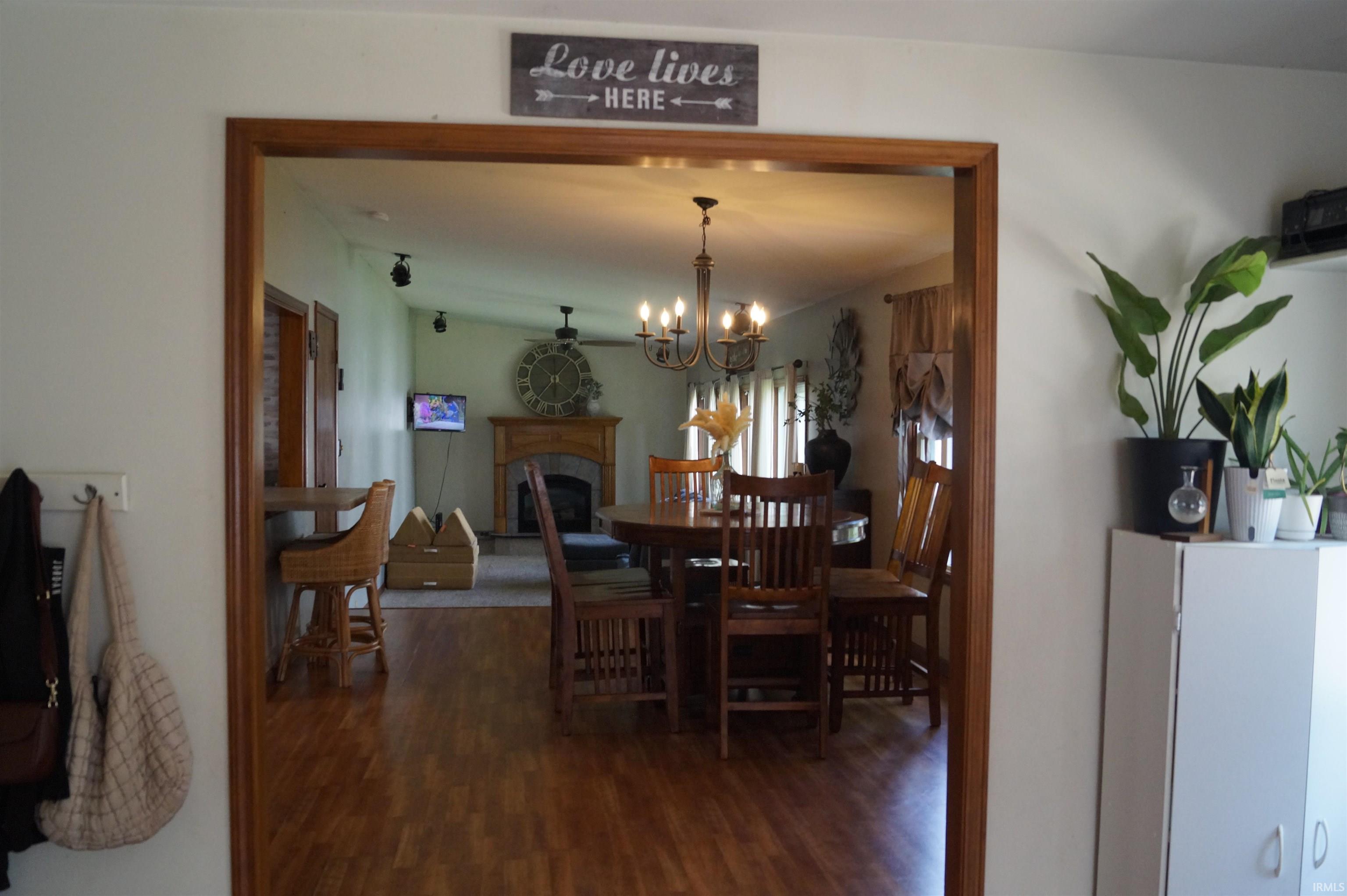 1916 Robin Drive Warsaw IN 46580