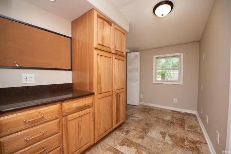 7564 N 100 E Delphi IN 46923