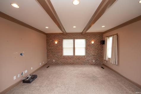 7564 N 100 E Delphi IN 46923