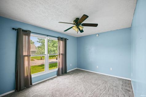307 N Maude Drive E Rossville IN 46065