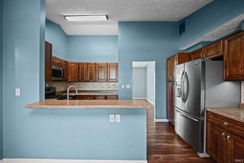 307 N Maude Drive E Rossville IN 46065