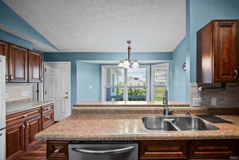 307 N Maude Drive E Rossville IN 46065