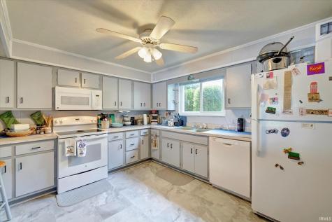4047 Salmon Harbor Road Unionville IN 47468